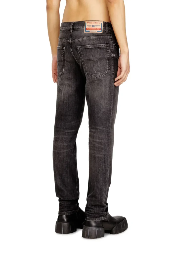 Regular Jeans 2023 d-finitive 0adbu Nächstgelegenes Geschäft finden