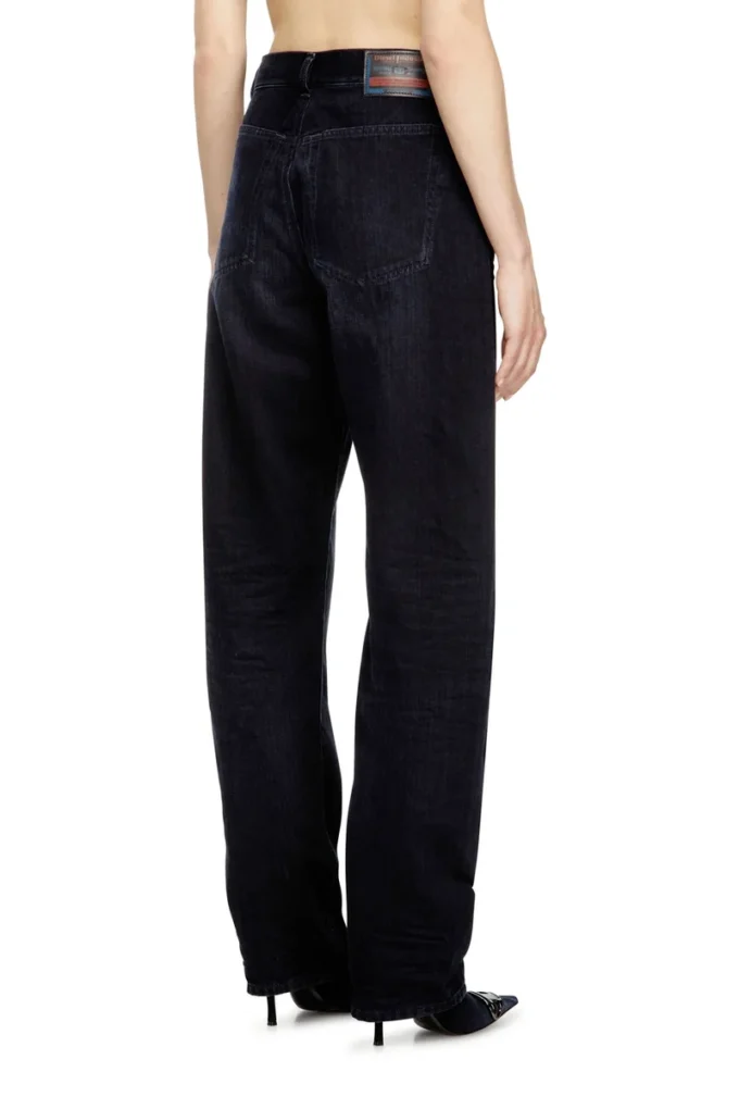 Relaxed Jeans 1974 d-ellz 09l54 Nächstgelegenes Geschäft finden