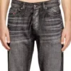 Relaxed Jeans 1980 D-Eeper 09M63 Nächstgelegenes Geschäft finden