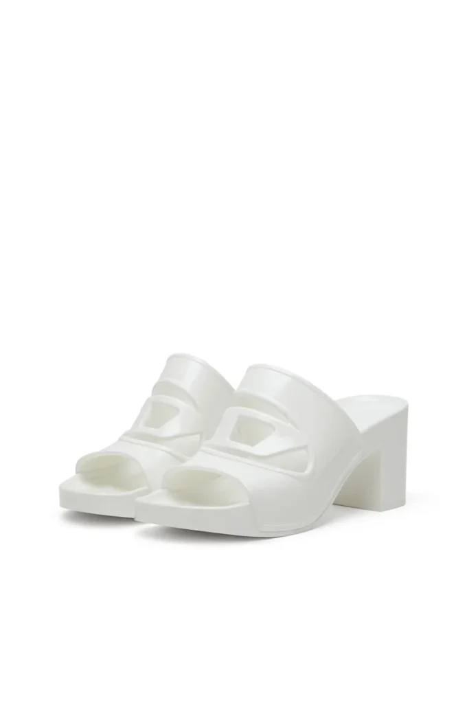 sa-bonnie Sa-Bonnie-Heeled Gummi-Pantoletten mit ausgeschnittenem Logo sa-bonnie Sa-Bonnie-Heeled Gummi-Pantoletten mit ausgeschnittenem Logo