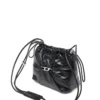 Scrunch-D-Bucket Scrunch-D-Bucket-Tasche aus glänzendem, geknittertem Leder