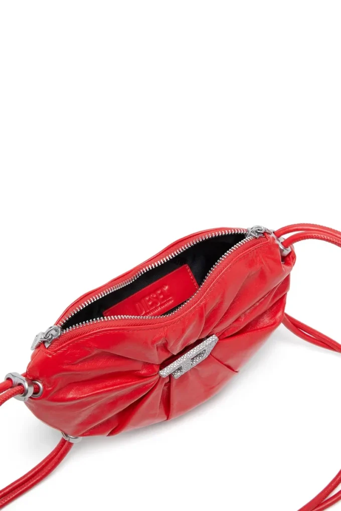 scrunch-d heart Scrunch-D-Heart Schultertasche aus geknittertem Leder scrunch-d heart Scrunch-D-Heart Schultertasche aus geknittertem Leder