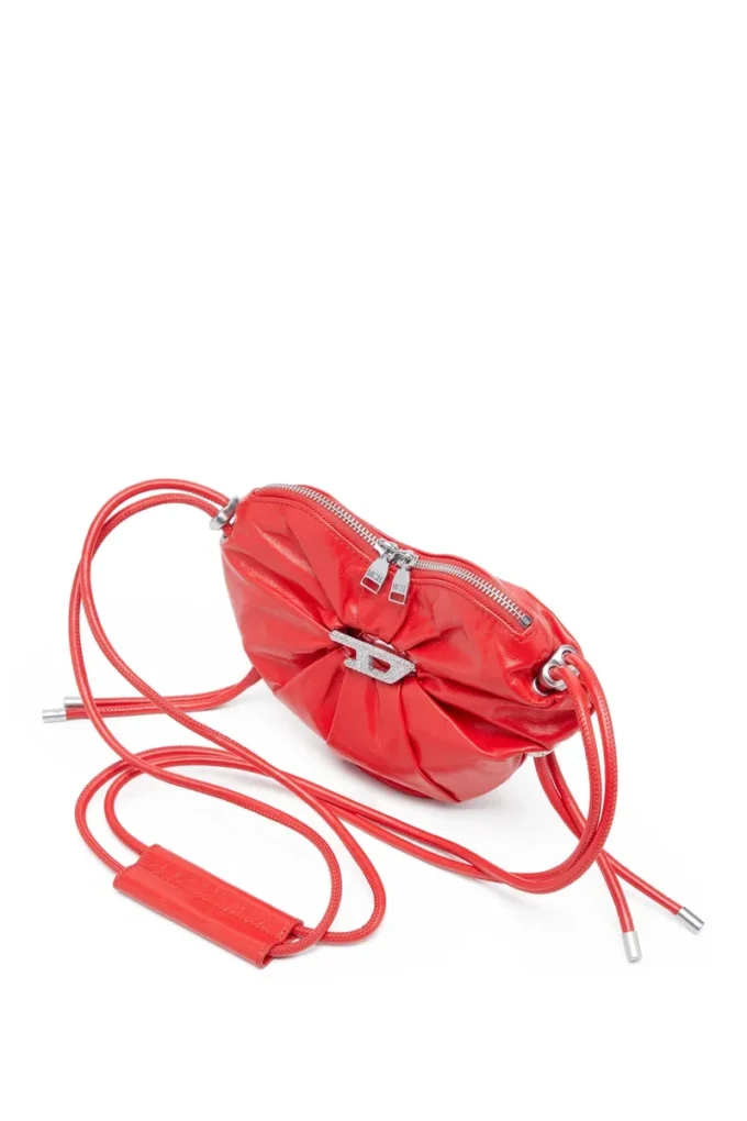 scrunch-d heart Scrunch-D-Heart Schultertasche aus geknittertem Leder scrunch-d heart Scrunch-D-Heart Schultertasche aus geknittertem Leder