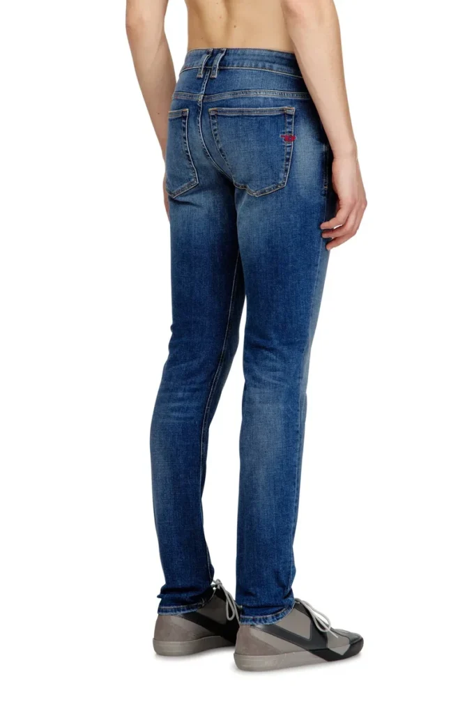 Skinny Jeans 1979 Sleenker 09j33 Nächstgelegenes Geschäft finden Skinny Jeans 1979 Sleenker 09j33 Nächstgelegenes Geschäft finden