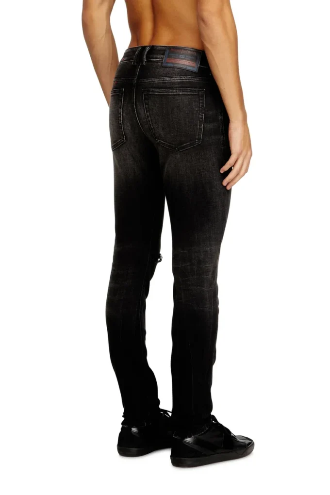Skinny Jeans 1979 Sleenker 09n19 Nächstgelegenes Geschäft finden
