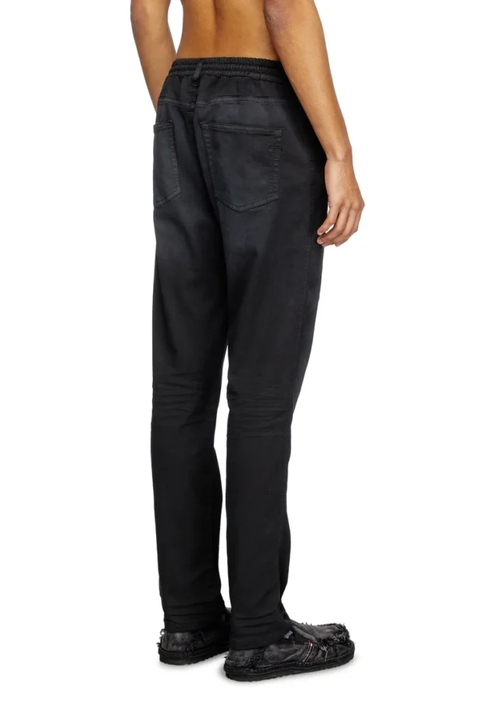 Slim 2062 D-Strukt JoggJeans® 0670m Finden Sie die nächstgelegene Filiale Slim 2062 D-Strukt JoggJeans® 0670m Finden Sie die nächstgelegene Filiale