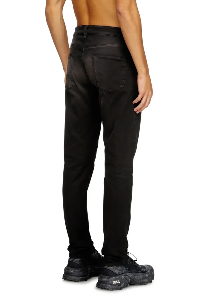 Slim 2062 D-Strukt JoggJeans® 0670m Finden Sie die nächstgelegene Filiale Slim 2062 D-Strukt JoggJeans® 0670m Finden Sie die nächstgelegene Filiale