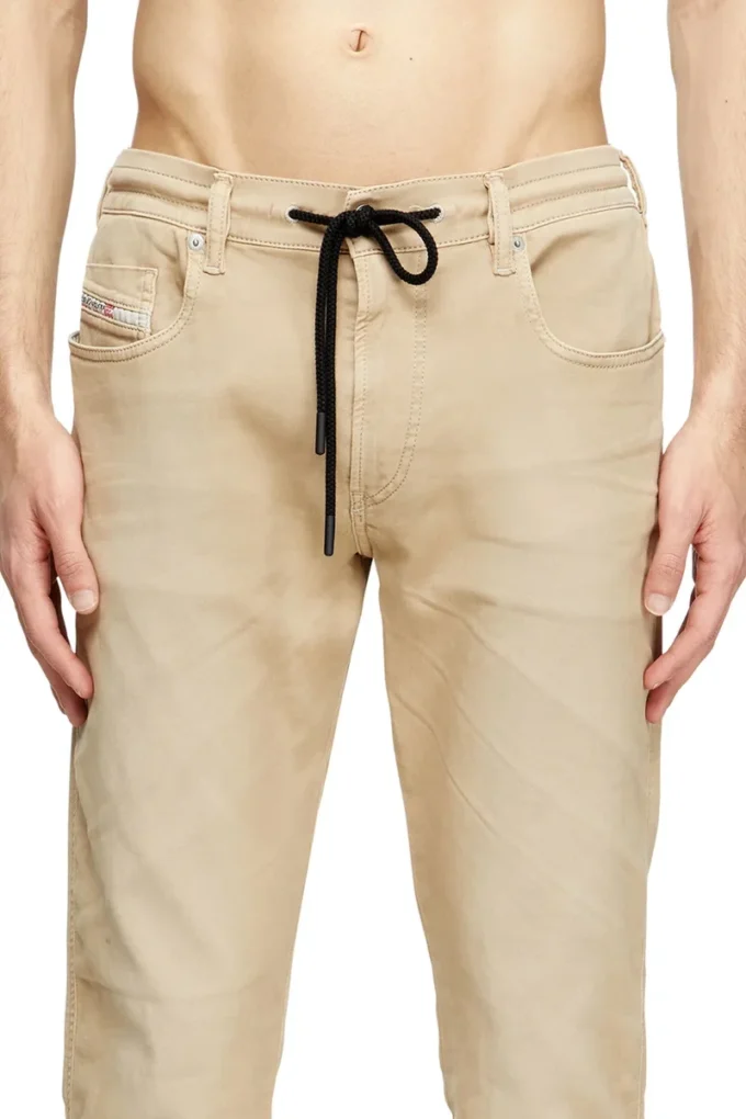 Slim 2062 D-Strukt JoggJeans® 0670m Finden Sie die nächstgelegene Filiale