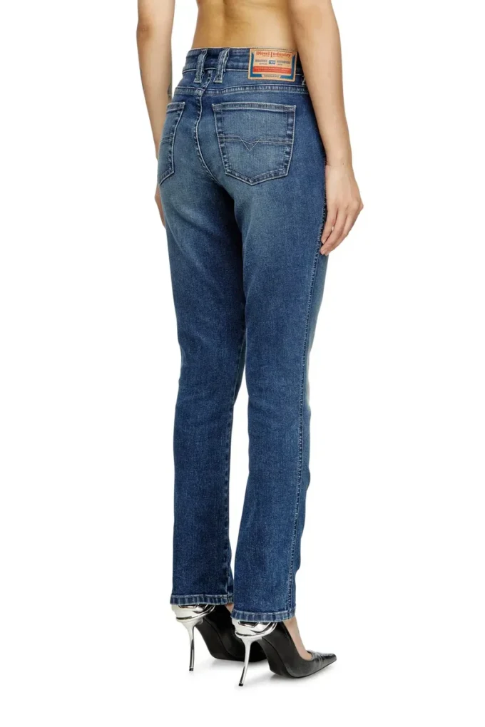Slim-Fit-Jeans 1992 D-Jiann 0dbee Nächstgelegenes Geschäft finden Slim-Fit-Jeans 1992 D-Jiann 0dbee Nächstgelegenes Geschäft finden