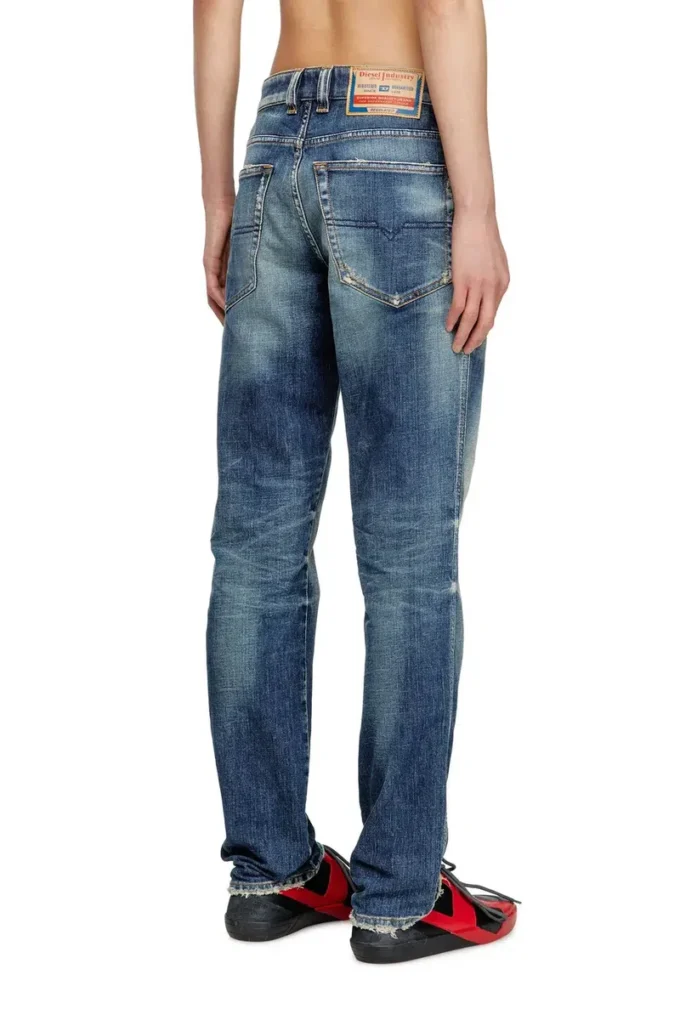 Slim-Fit-Jeans 1993 D-Vyl 09M55 Nächstgelegenes Geschäft finden