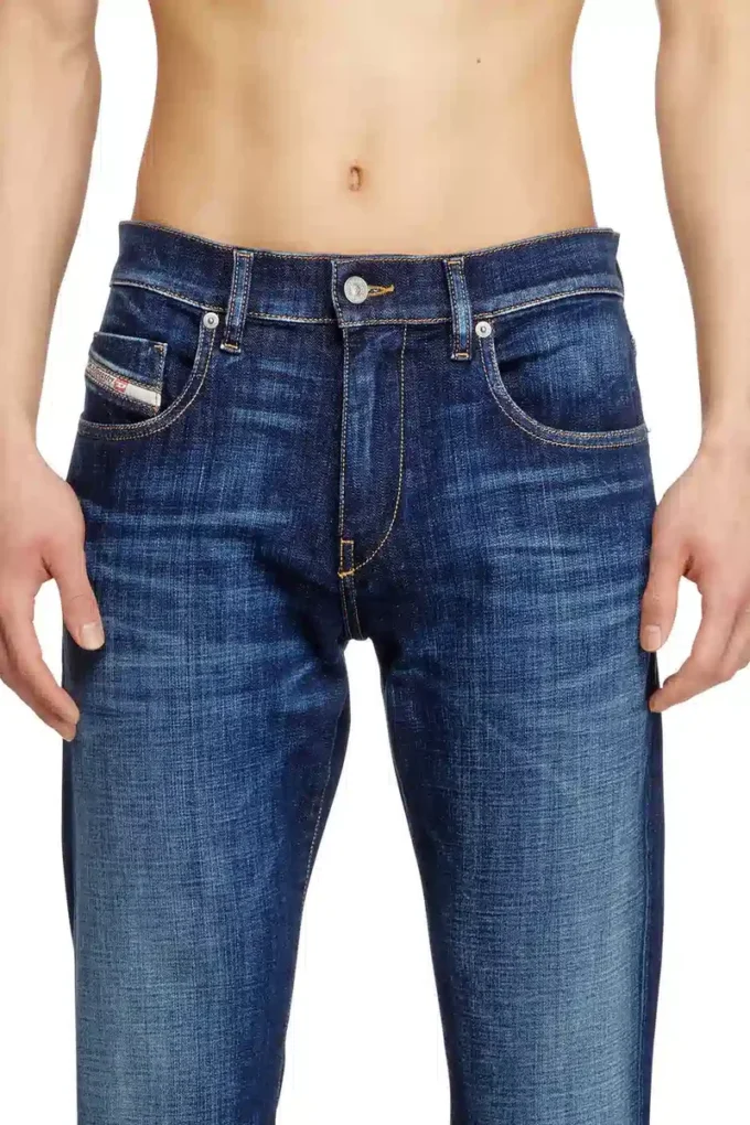 Slim-Fit-Jeans 2019 D-Strukt 09L61 Finden Sie die nächstgelegene Filiale