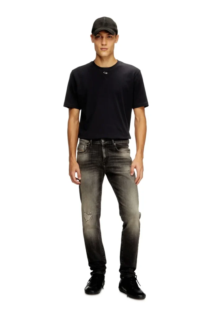 Slim-Jeans 2019 d-strukt 09n59 Nächstgelegenes Geschäft finden