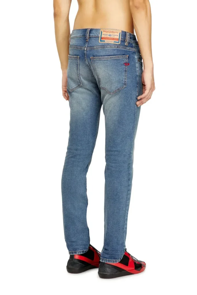 Slim Jeans 2019 d-strukt 0dbef Nächstgelegenes Geschäft finden