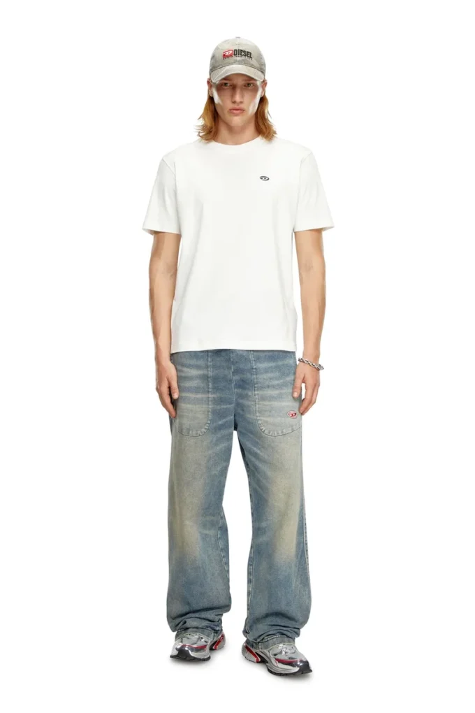 t-adjust-doval-pj T-Shirt mit ovalem D-Patch t-adjust-doval-pj T-Shirt mit ovalem D-Patch