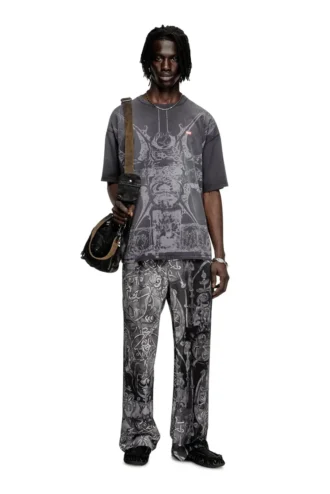 t-boxt-t13 T-Shirt mit tonalem mittelalterlichem Aufdruck