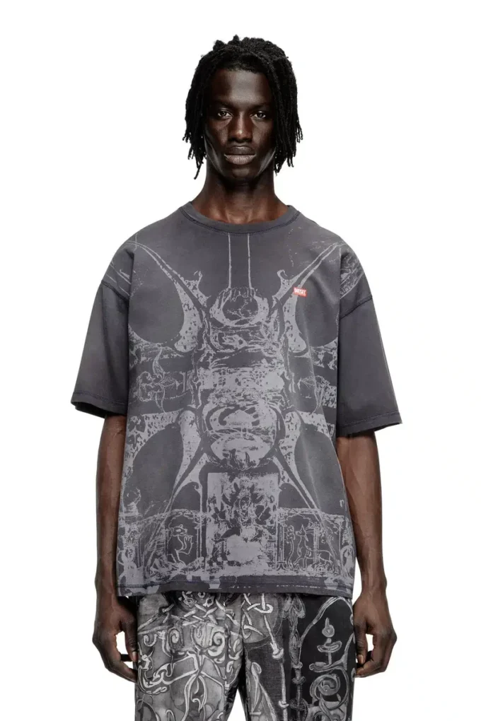 t-boxt-t13 T-Shirt mit tonalem mittelalterlichem Aufdruck t-boxt-t13 T-Shirt mit tonalem mittelalterlichem Aufdruck
