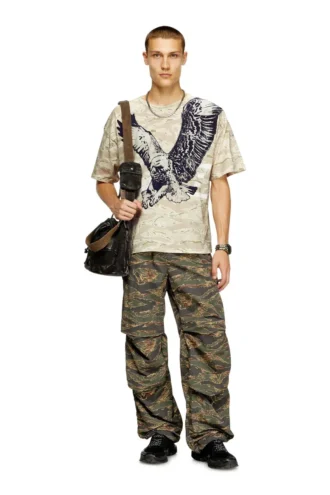 t-boxt-t14 Camo-T-Shirt mit Adler-Print