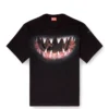 t-boxt-t21 Baumwoll-T-Shirt mit Hai-Mund-Print t-boxt-t21 Baumwoll-T-Shirt mit Hai-Mund-Print