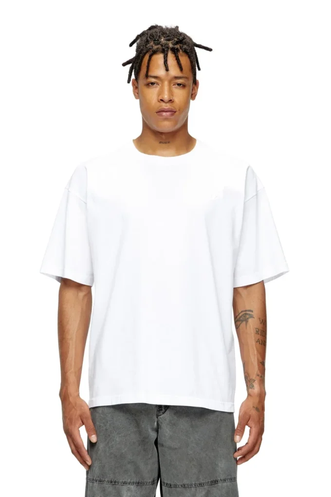 t-boxt-t24 T-Shirt mit ovalem D-Logo t-boxt-t24 T-Shirt mit ovalem D-Logo