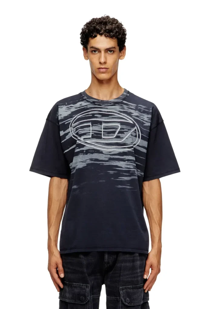 t-boxt-t5 Baumwoll-T-Shirt mit ovalem D-Print
