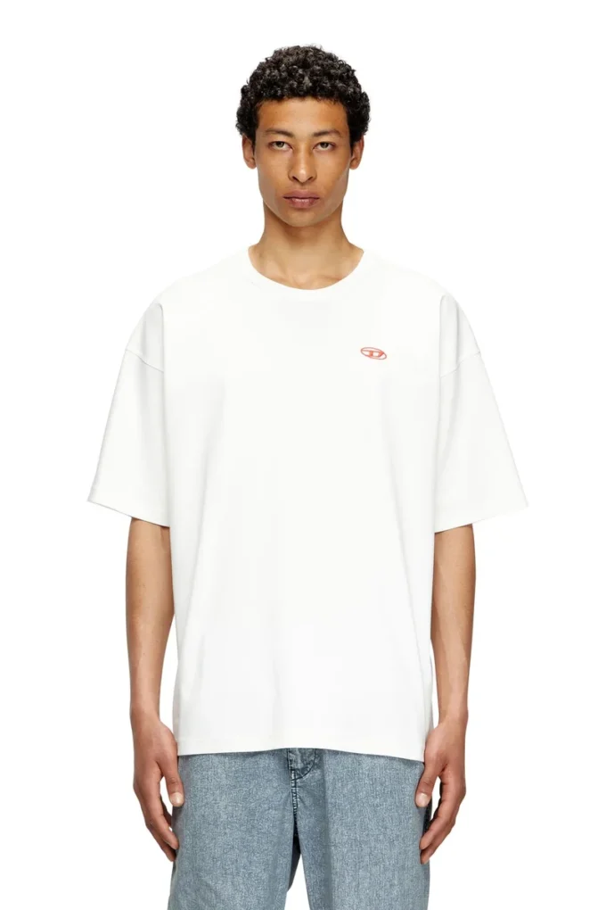 t-boxt-t6 T-Shirt mit rotem Oval D t-boxt-t6 T-Shirt mit rotem Oval D