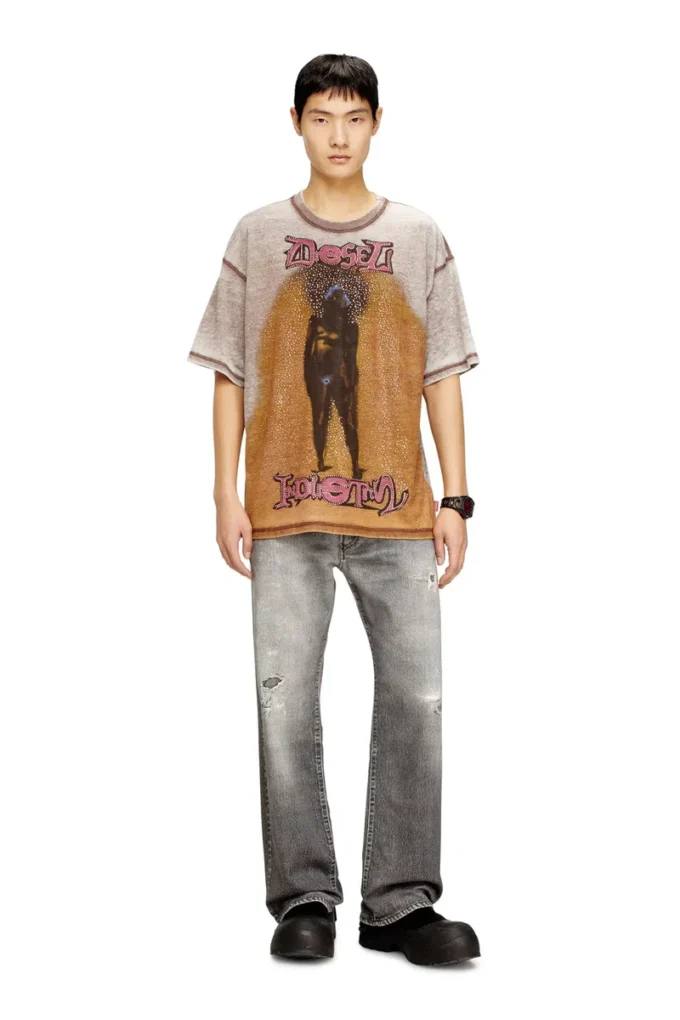 t-boxt-v12 Lockeres T-Shirt mit Print und Nieten