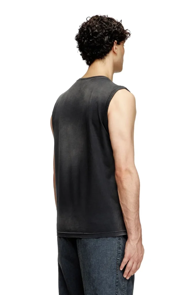 t-brico-new Verblasstes Tanktop mit ausgeschnittenem ovalen D