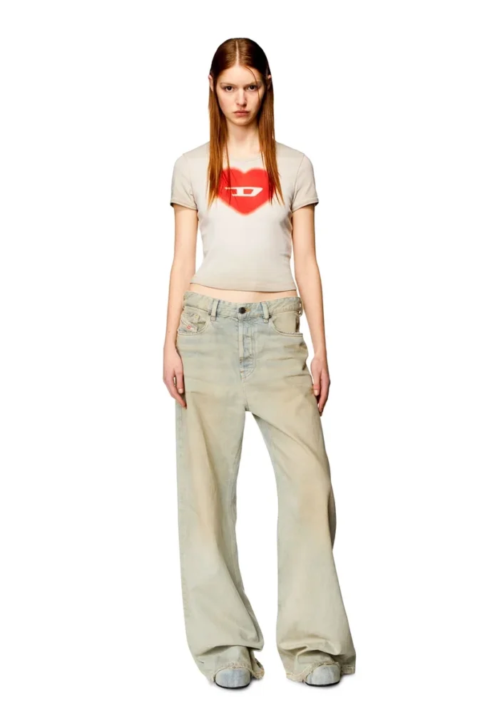 t-ele Geripptes T-Shirt mit Wasserfarben-Herz D t-ele Geripptes T-Shirt mit Wasserfarben-Herz D