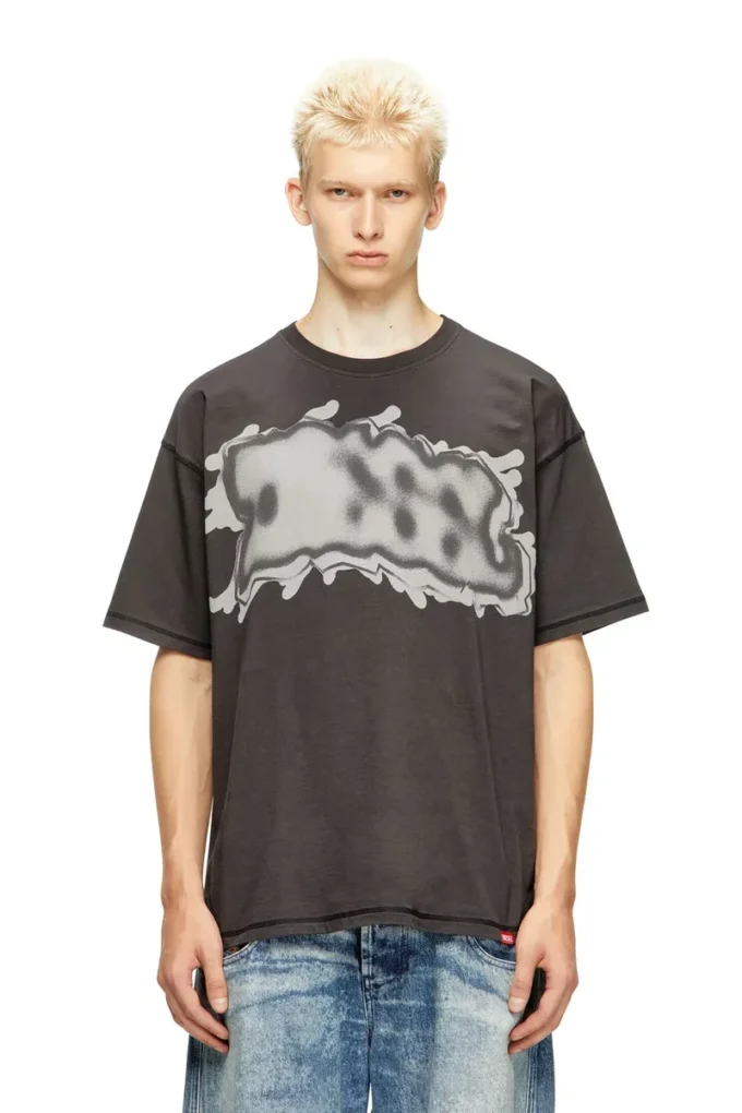 t-leonard-ihbj T-Shirt mit Graffiti-Print