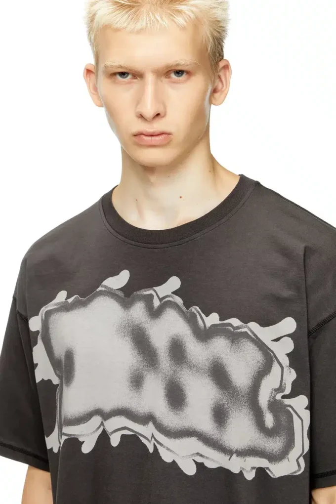t-leonard-ihbj T-Shirt mit Graffiti-Print