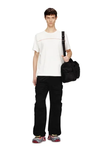 t-norm-piping T-Shirt mit kontrastfarbener Paspelierung