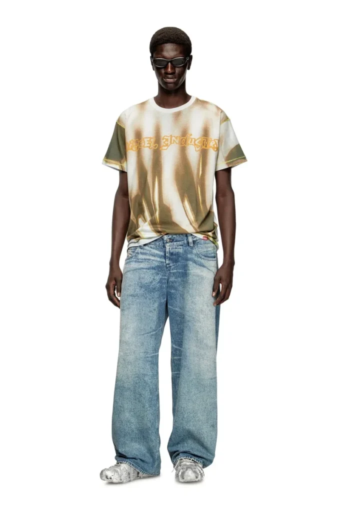 t-norm-show T-Shirt mit Graffiti-Print