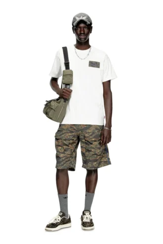 t-norm-t3 T-Shirt mit Camo-Logo-Patch