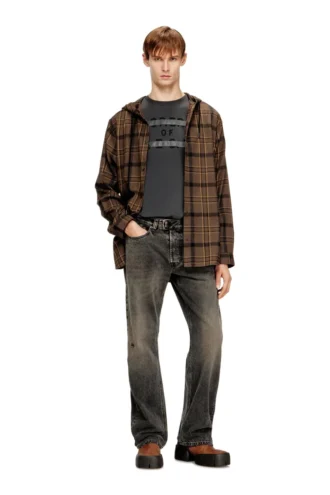t-norm-v11 Regular-T-Shirt mit D-Applikation