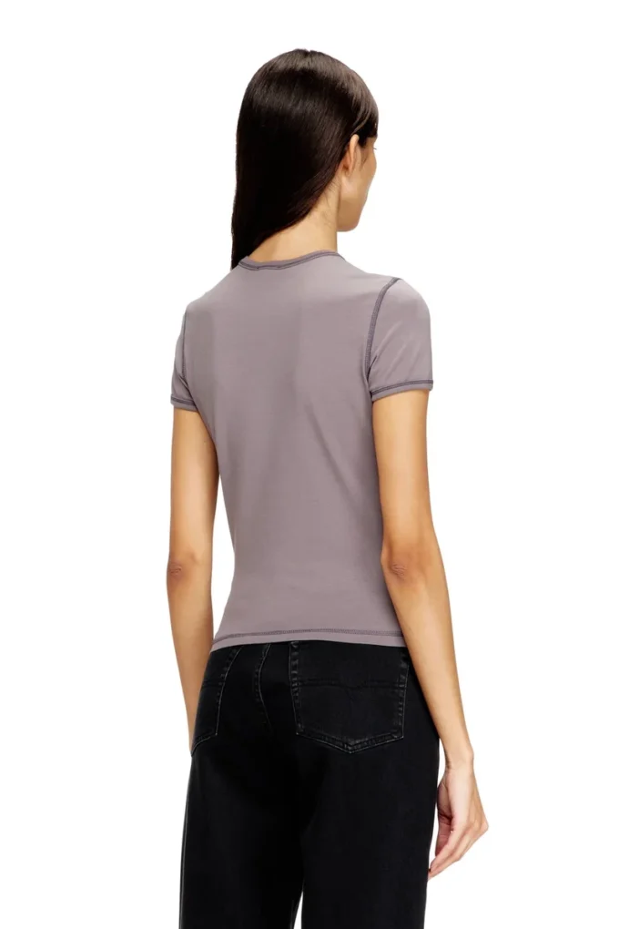 t-uncuties-long-s5 Schmal geschnittenes T-Shirt mit Herzprint und Nieten t-uncuties-long-s5 Schmal geschnittenes T-Shirt mit Herzprint und Nieten
