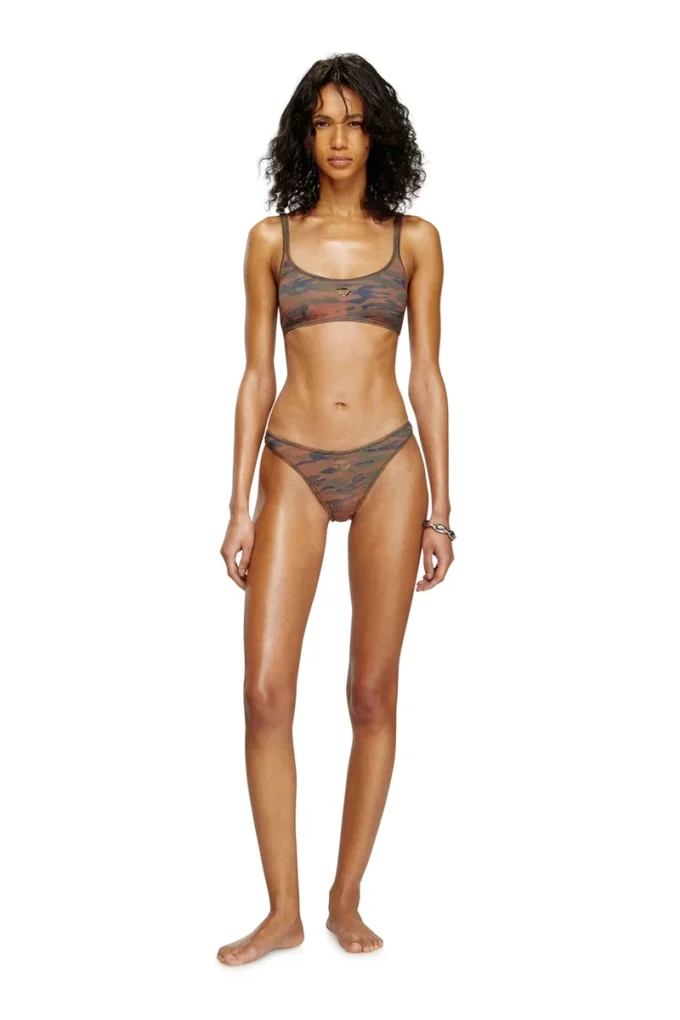 ut-bra-top-utlt Camo-Bikini-Oberteil mit ausgeschnittenem Logo ut-bra-top-utlt Camo-Bikini-Oberteil mit ausgeschnittenem Logo