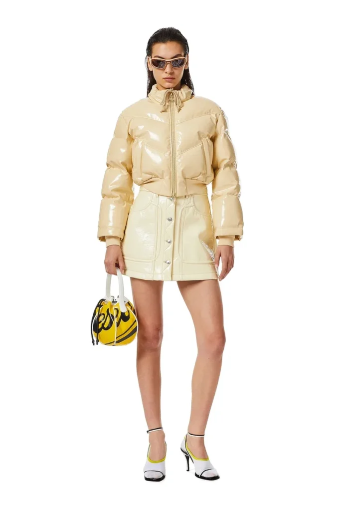 w-crema Gesteppte Bomberjacke aus Vinyl w-crema Gesteppte Bomberjacke aus Vinyl