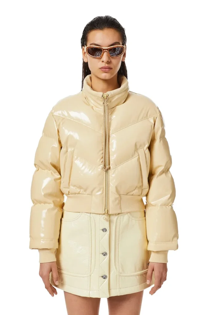 w-crema Gesteppte Bomberjacke aus Vinyl w-crema Gesteppte Bomberjacke aus Vinyl