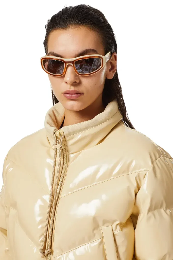 w-crema Gesteppte Bomberjacke aus Vinyl w-crema Gesteppte Bomberjacke aus Vinyl
