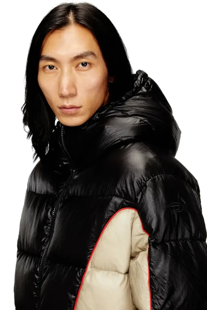w-ostend Kapuzen-Steppjacke aus glänzendem Ripstop w-ostend Kapuzen-Steppjacke aus glänzendem Ripstop