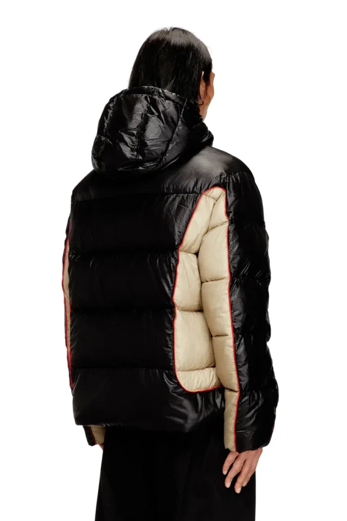 w-ostend Kapuzen-Steppjacke aus glänzendem Ripstop w-ostend Kapuzen-Steppjacke aus glänzendem Ripstop