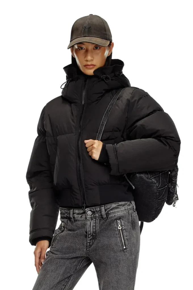w-peyt-short-new-p1 Daunenjacke mit Kapuze aus geknittertem Nylon w-peyt-short-new-p1 Daunenjacke mit Kapuze aus geknittertem Nylon