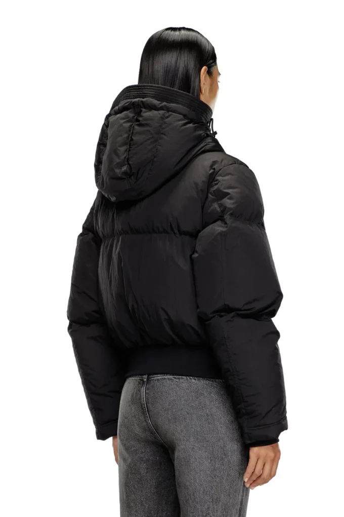 w-peyt-short-new-p1 Daunenjacke mit Kapuze aus geknittertem Nylon w-peyt-short-new-p1 Daunenjacke mit Kapuze aus geknittertem Nylon